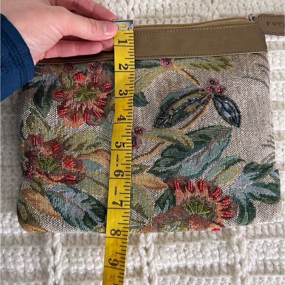 signature club A - beach tropical cosmetic bag- beaded - some wear - clutch - Picture 7 of 12